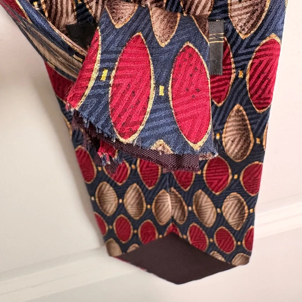 Palatina Mens Silk Tie Red Gold Navy Blue Geometric Oval Pattern Vintage Style